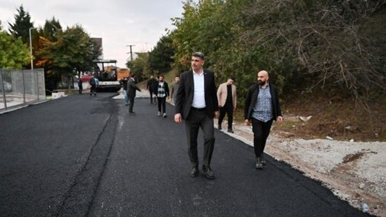Kartepe’de İki Caddeye 3700 Ton Asfalt Serildi