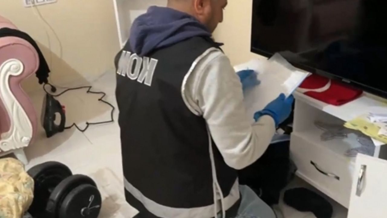 Yabancı Uyruklu Şahıslara Sahte Geçici İkamet Çıkaranlara Operasyon