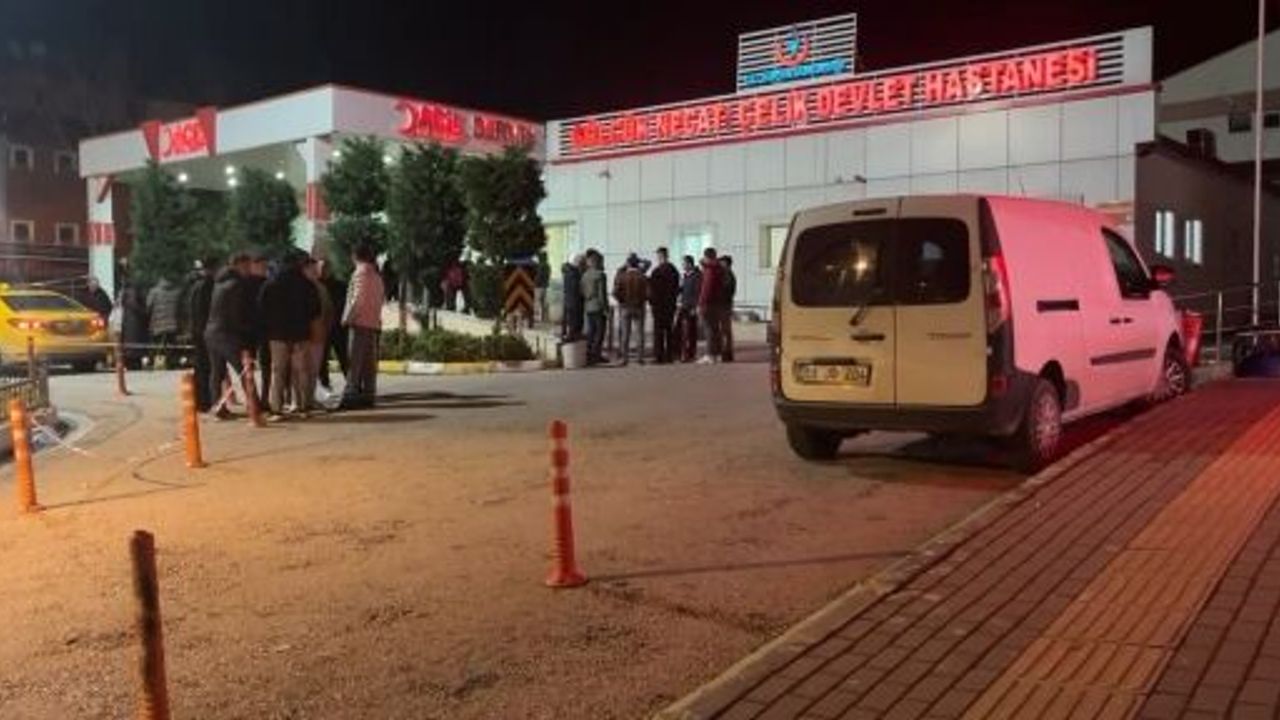 İKİ MOTOSİKLET ÇARPIŞTI: 1 ÖLÜ, 1 YARALI