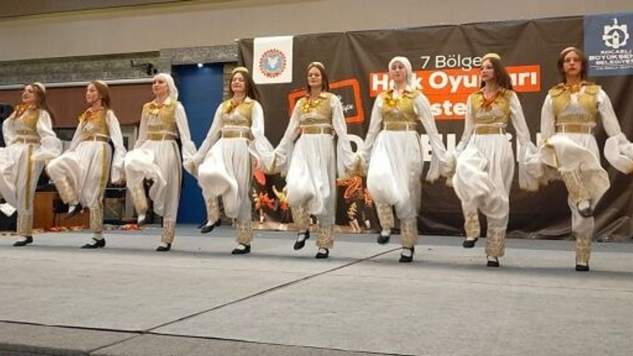 1. ULUSLARARASI HALKOYUNLARI BALKAN FESTİVALİ GÖLCÜK’E TAŞINIYOR