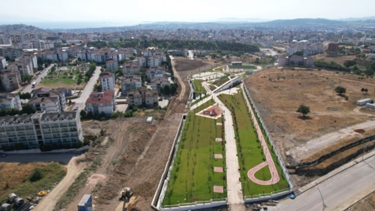 Çayırova Millet Bahçesi’nin Çevre Yolları Asfaltlanıyor