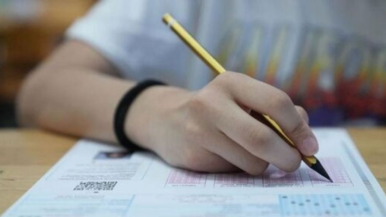 KOCAELİ'DE 9 ÖĞRENCİ LGS'DE BİRİNCİ OLDU
