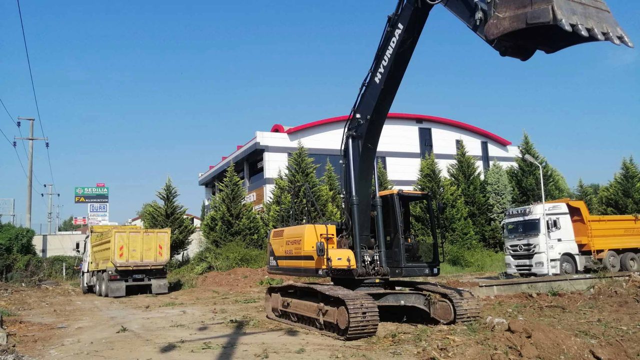 Başiskele’de D-130 Karayolu Üzerine Yeni Durak Cebi