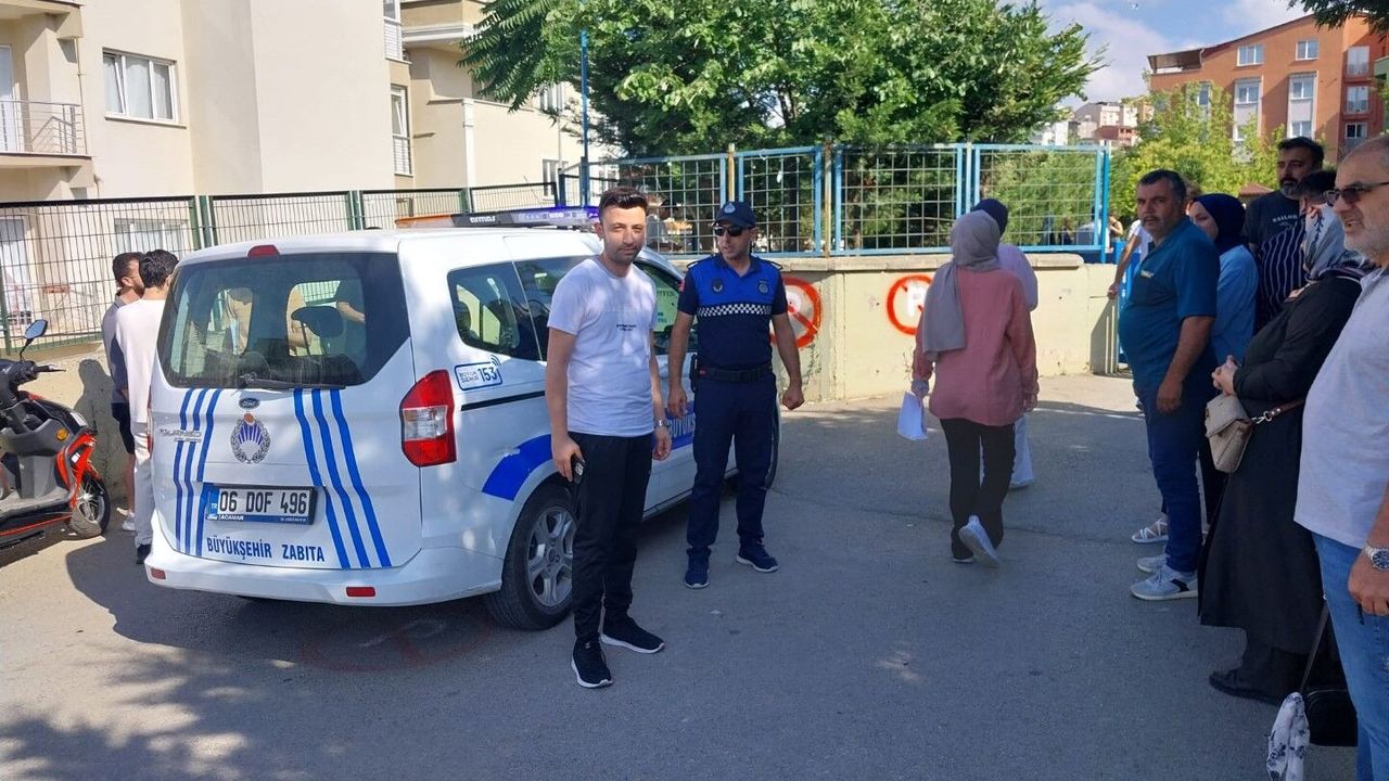 KPSS’ye Geç Kalanların İmdadına Büyükşehir Zabıtası Yetişti