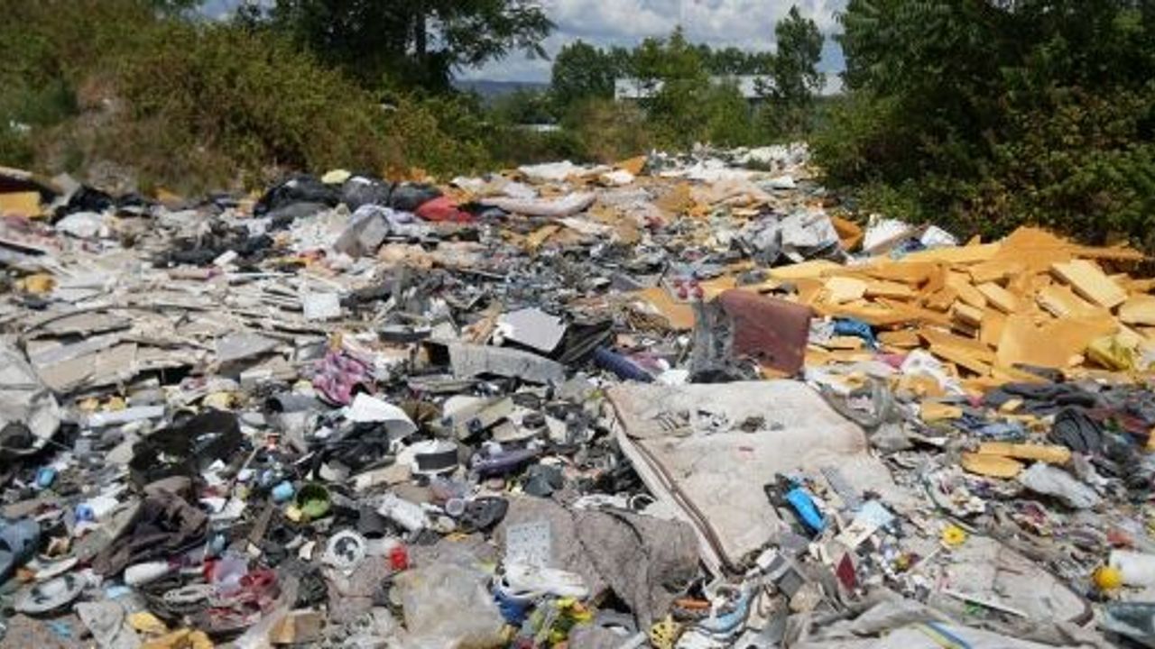 Şehrin Göbeğinde 'Utandıran' Görüntü: Kimse Önlem Almıyor