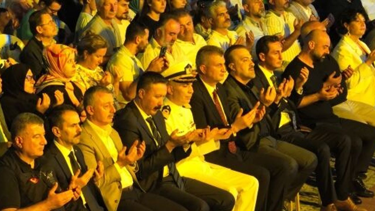17 AĞUSTOS DEPREMİ'NİN 25. YIL DÖNÜMÜNDE HAYATINI KAYBEDENLER 03.02'DE ANILDI