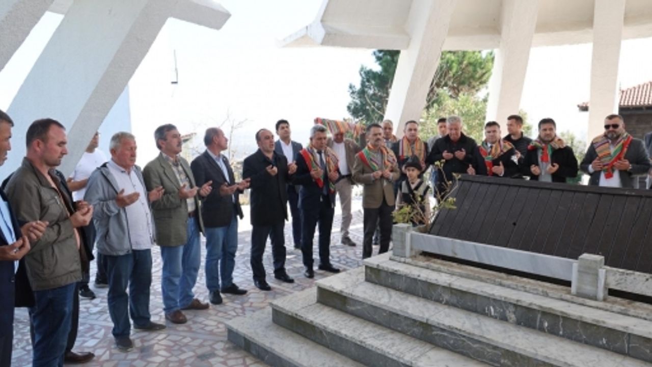 Akça Koca Kandıra Baba Tepesi’nde Mezarı Başında Anıldı.