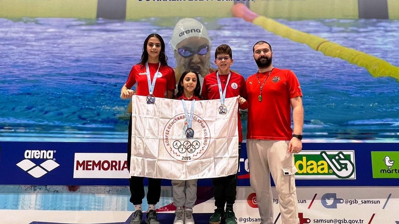 Yüzmede Körfezli Genç Sporcular Bir Altın İki Bronz Aldılar