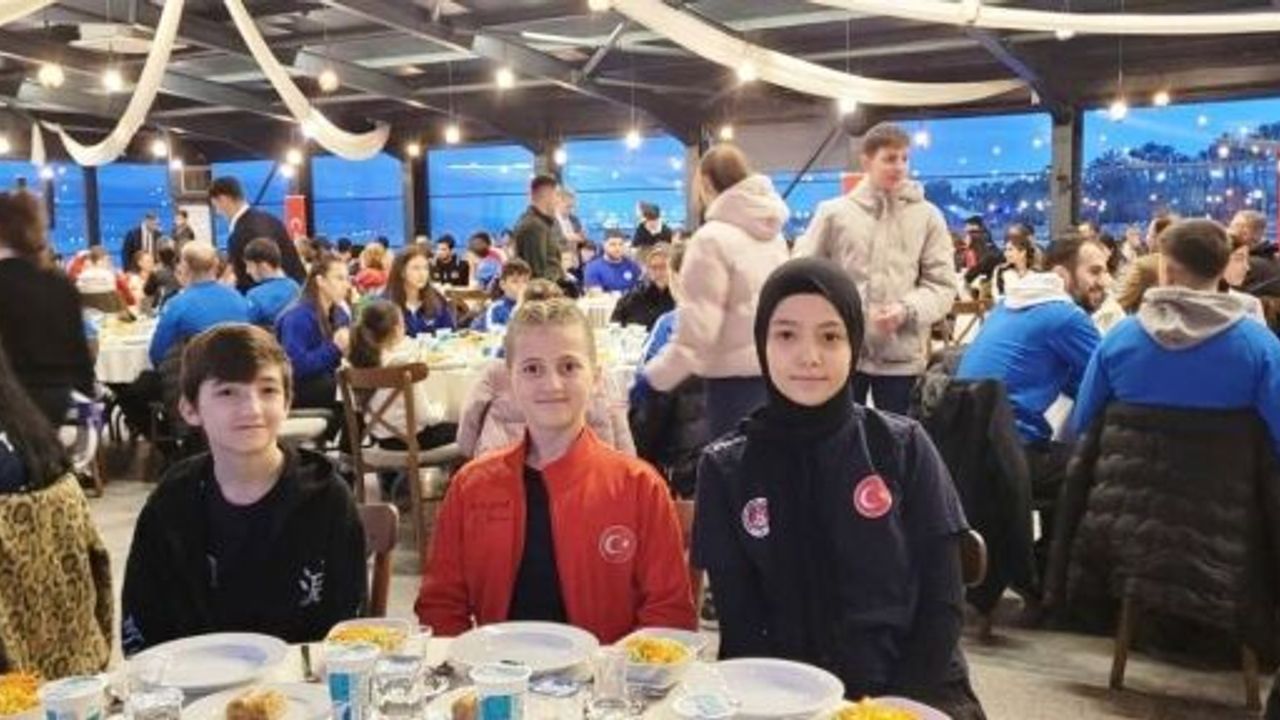 Körfezli Genç Karateciler Milli Sporcular İftarındaydılar