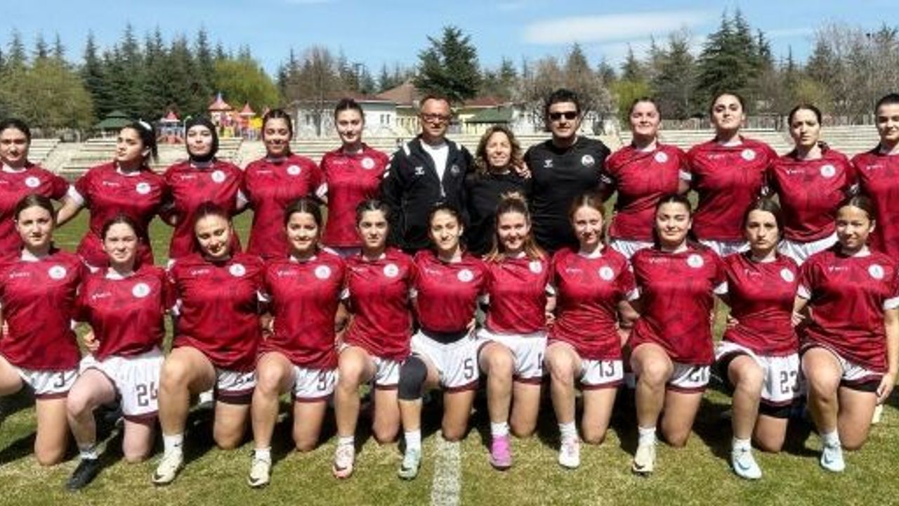 Ragbide Körfez’li Kızların Bileği Bükülemiyor