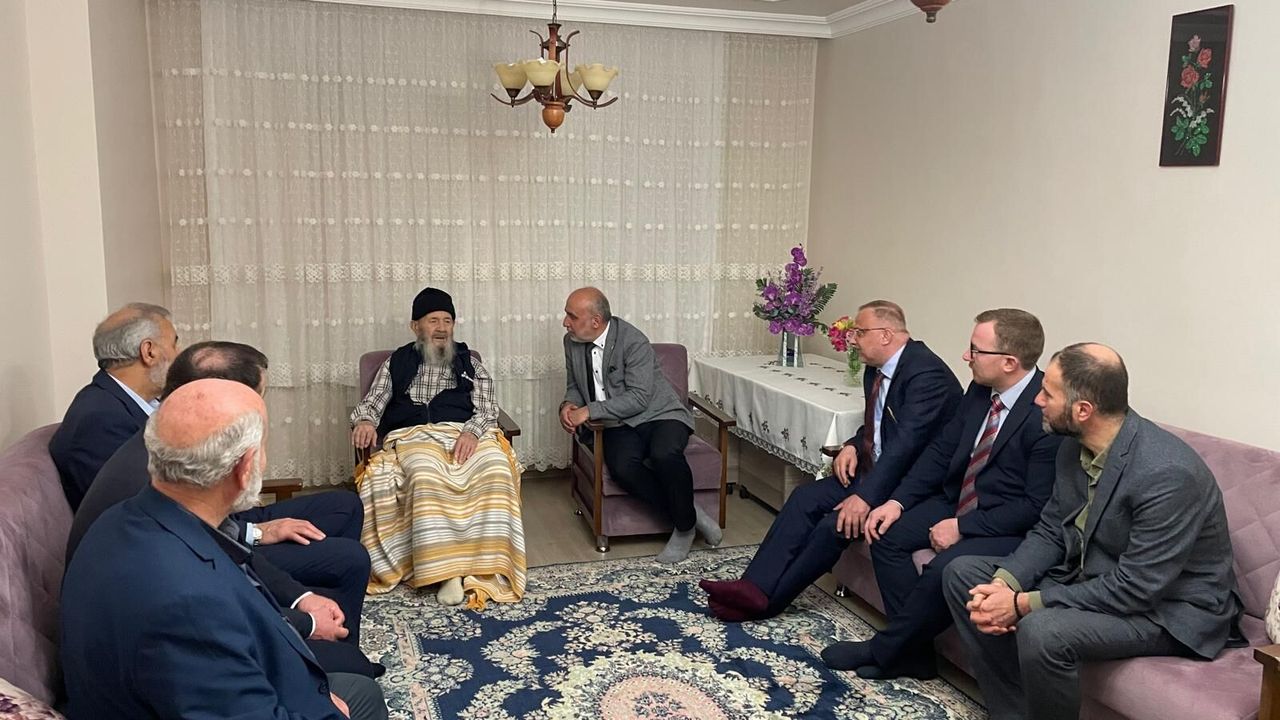 Saadet Partisi Kocaeli İl Başkanı Milli Görüş’ün Büyüklerini Unutmadı