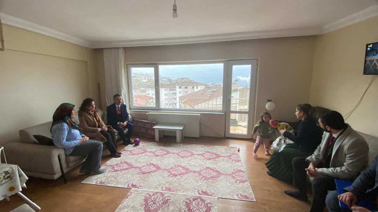 Vali Aktaş ve Eşi Songül Aktaş, Şehit Yakını ve Hane Ziyareti