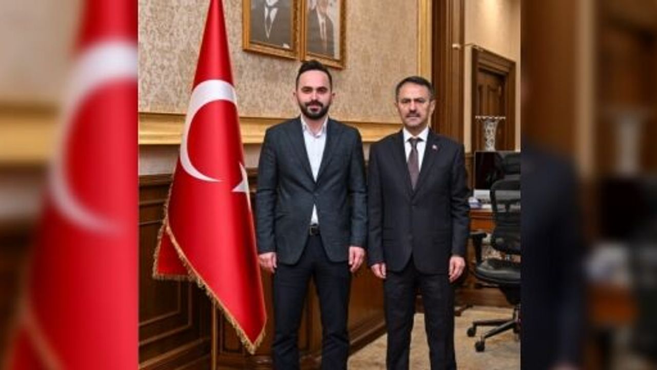 AK Parti Gençlik Kolları MKYK Üyesi Hamza Tekin, Vali İlhami Aktaş'a Ziyaret