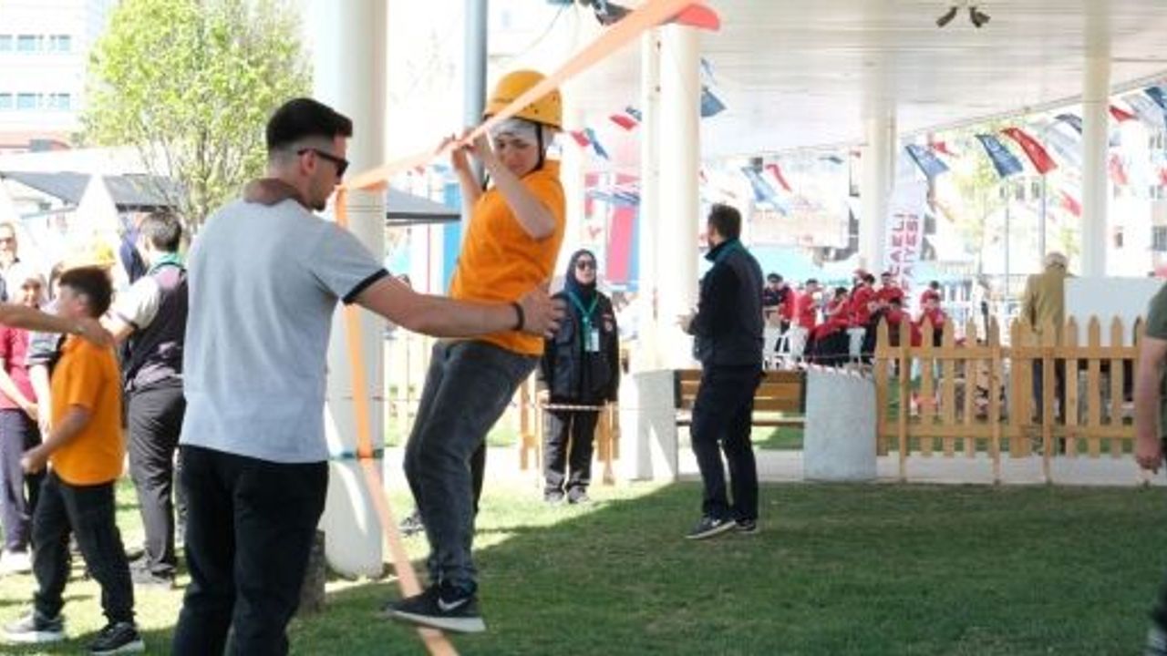 Büyükşehir’den Özel Evlatlarına 23 Nisan İlgisi