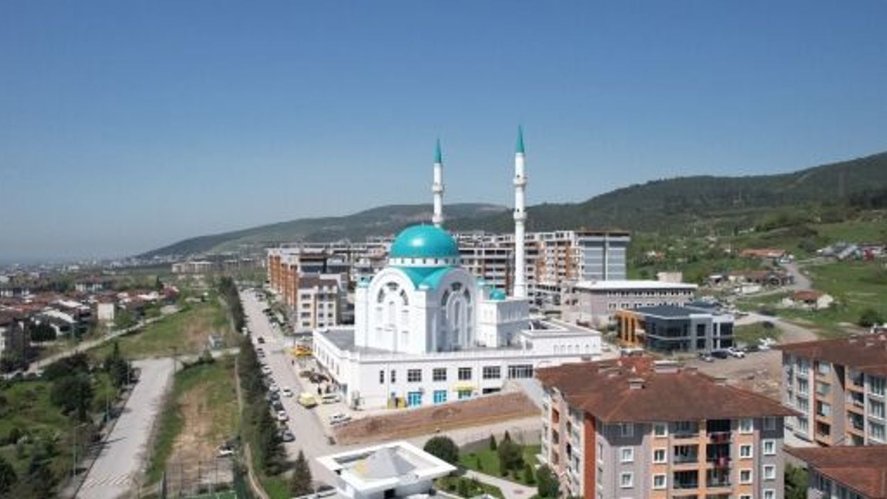 Derince Ahmet Yesevi Camii’ne Estetik Dokunuş