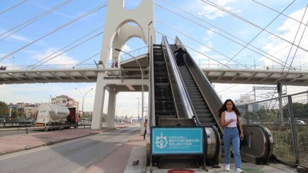 10 Noktada Yürüyen Merdivenlere Periyodik Bakım