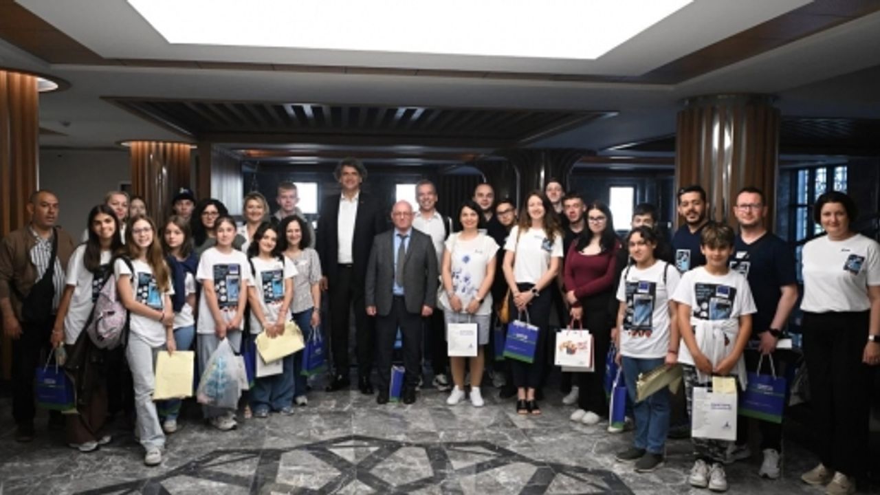 Kartepe’de Kültürler Arası Köprüler Kuruluyor