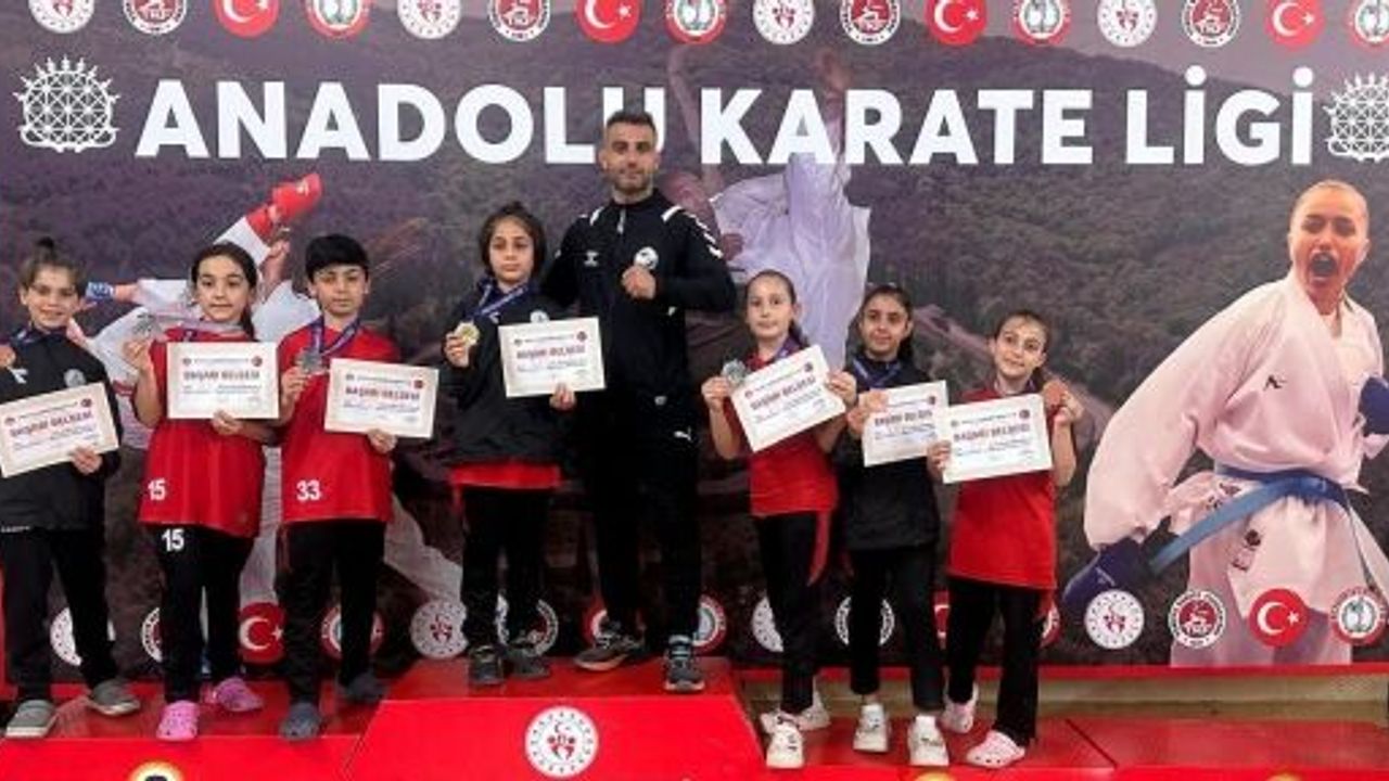 Körfez’in Karatecileri Madalyasız Dönmüyor
