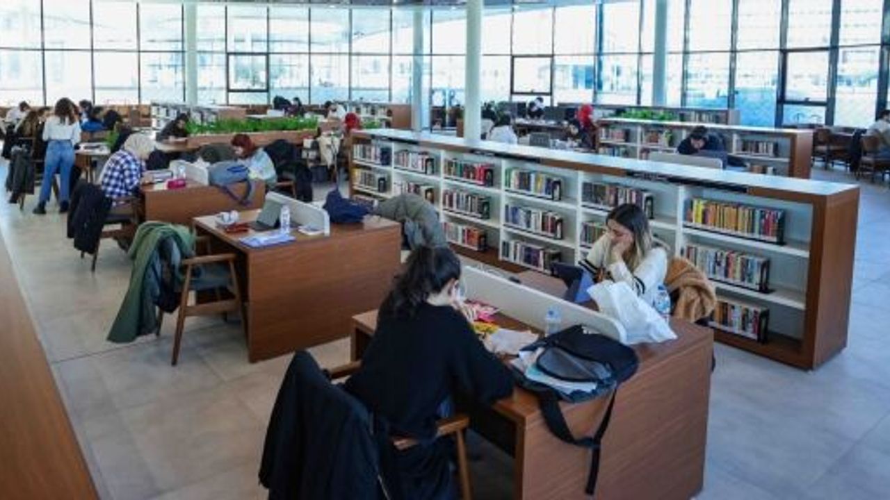 Büyükşehir’le Harflerin Renkli Dünyasına Yolculuk