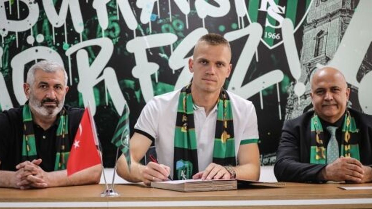 Kocaelispor, Jovanovic’i Renklerine Bağladı