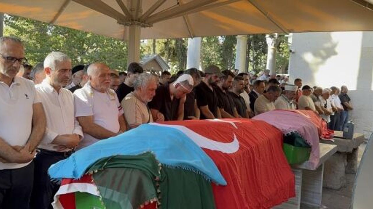 SON YOLCULUĞUNA EVLADIYLA YAN YANA UĞURLANDI