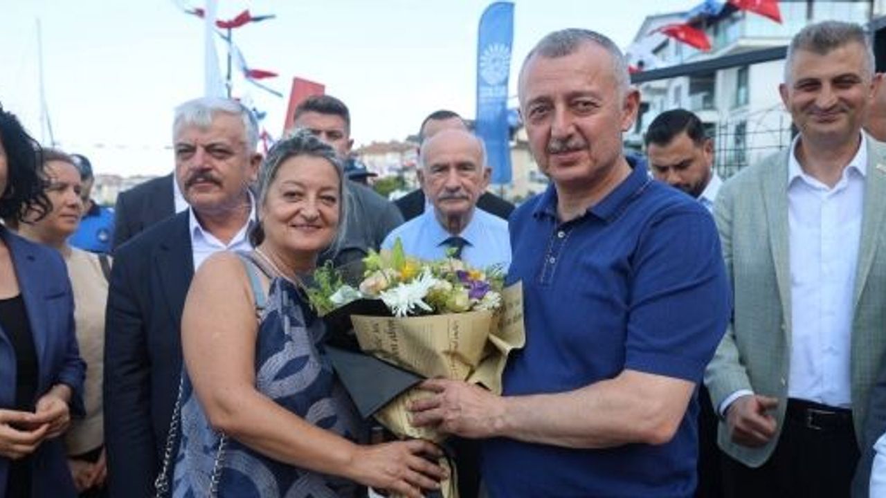 TAHİR BÜYÜKAKIN: "BU HİZMETLERİ GÖZ BOYAMAK İÇİN YAPMIYORUZ"