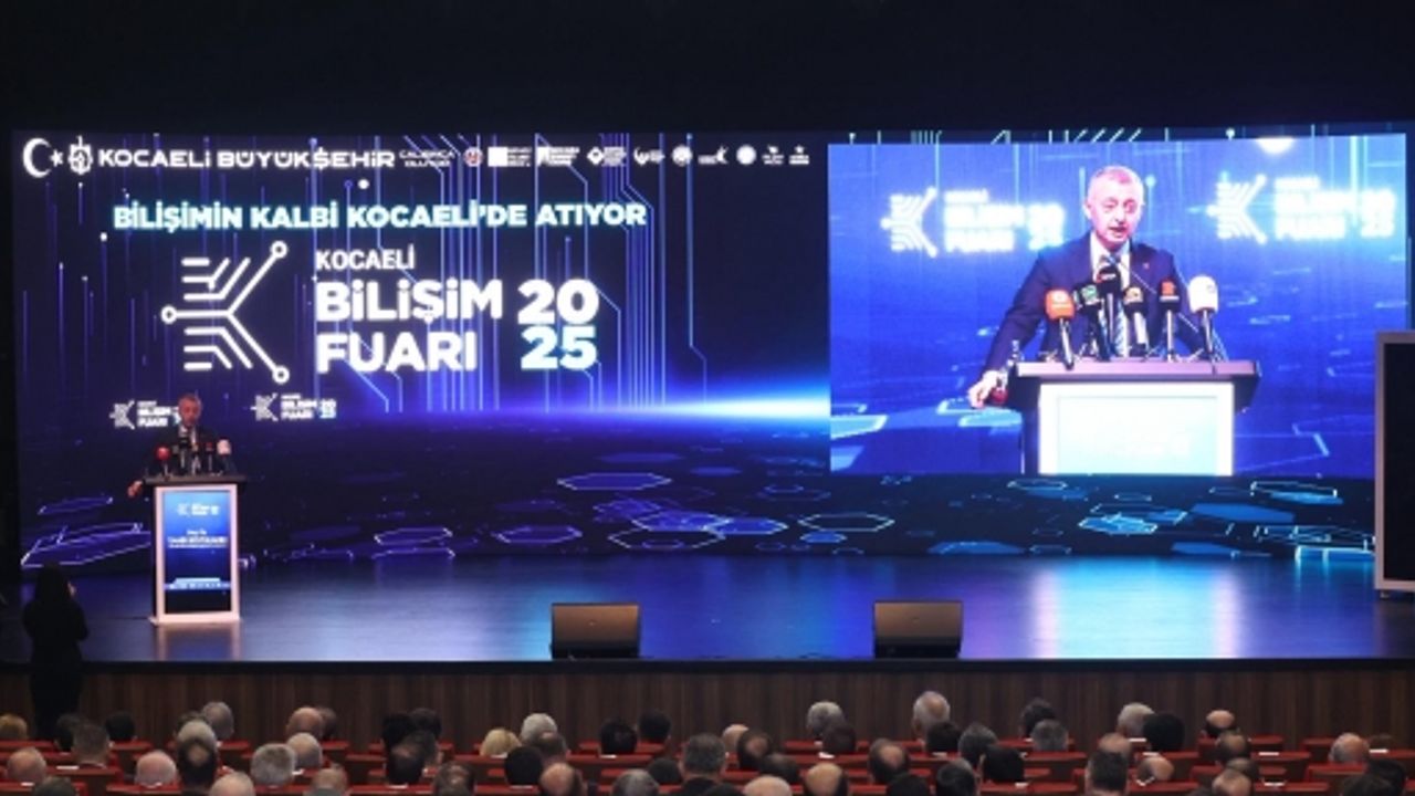 Büyükakın: "Yapay Zekâ Programlarını Yazacak Çocuk Benim Şehrimden Çıkacak"