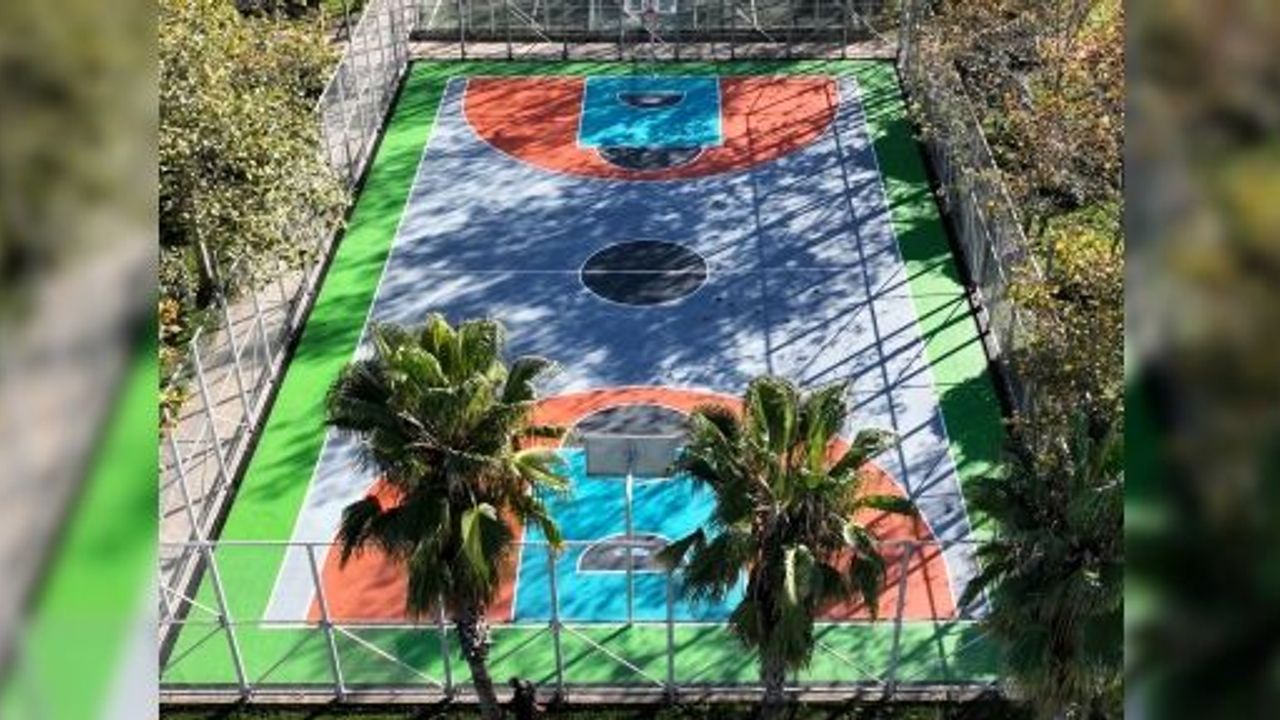 Büyükşehir’den Spor Sahalarına Yenileme Çalışması