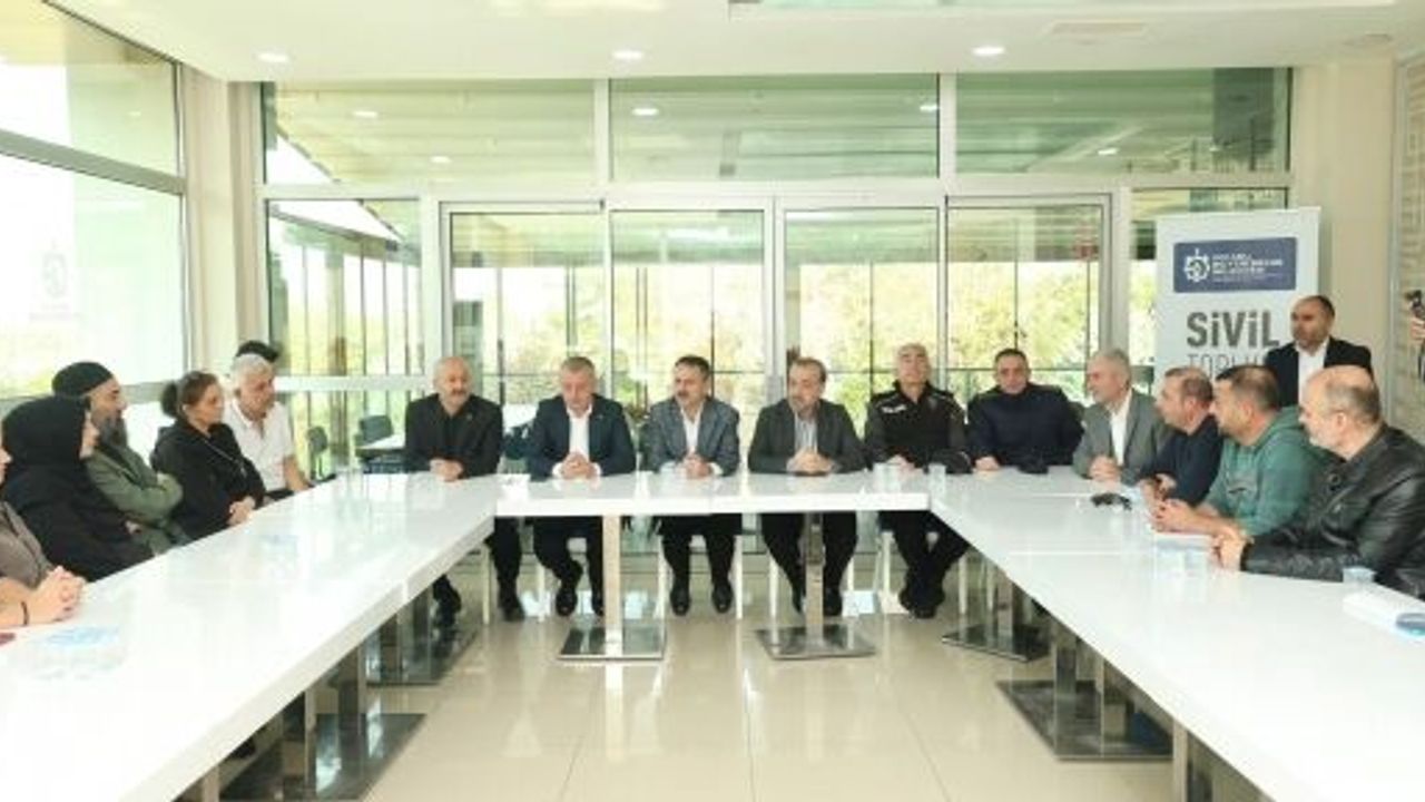 Evlerine Giremeyen Ailelere Moral Ziyareti