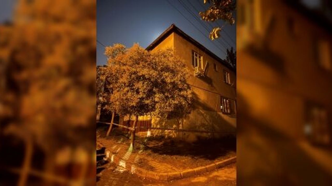 GEBZE’DE ÇATLAK VE KAYMA TESPİT EDİLEN 2 KATLI BİNA TAHLİYE EDİLDİ