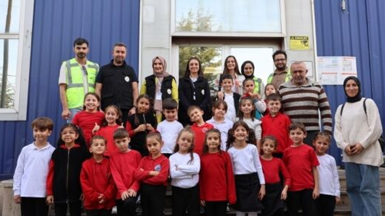 Kartepe’de Çocuklara Geri Dönüşüm Bilinci Aşılanıyor