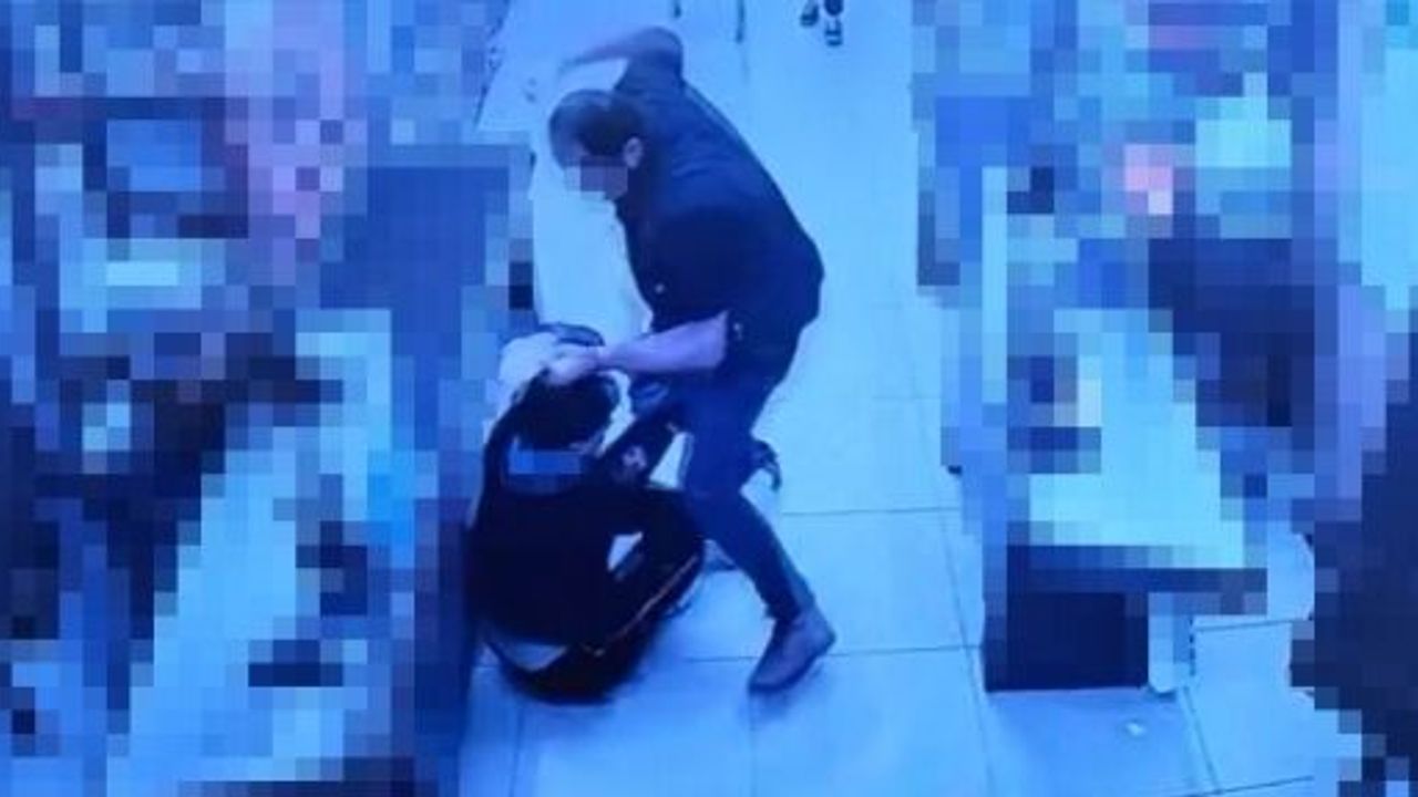 MARKETTE "ŞEKER DÖKME" DİYE UYARINCA DARBEDİLDİ: O ANLAR KAMERADA