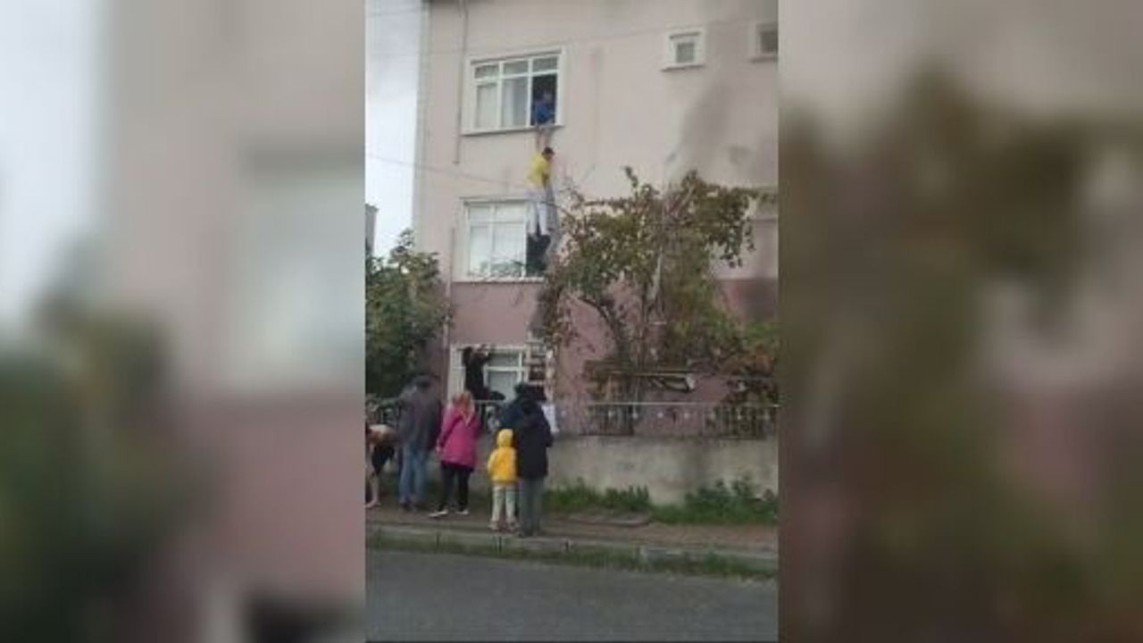 ÖNCE BIÇAK ÇEKTİ, SONRA BİNAYI YAKTI: İŞÇİLER ALEVLERDEN ÇARŞAF BAĞLAYARAK KURTULDU