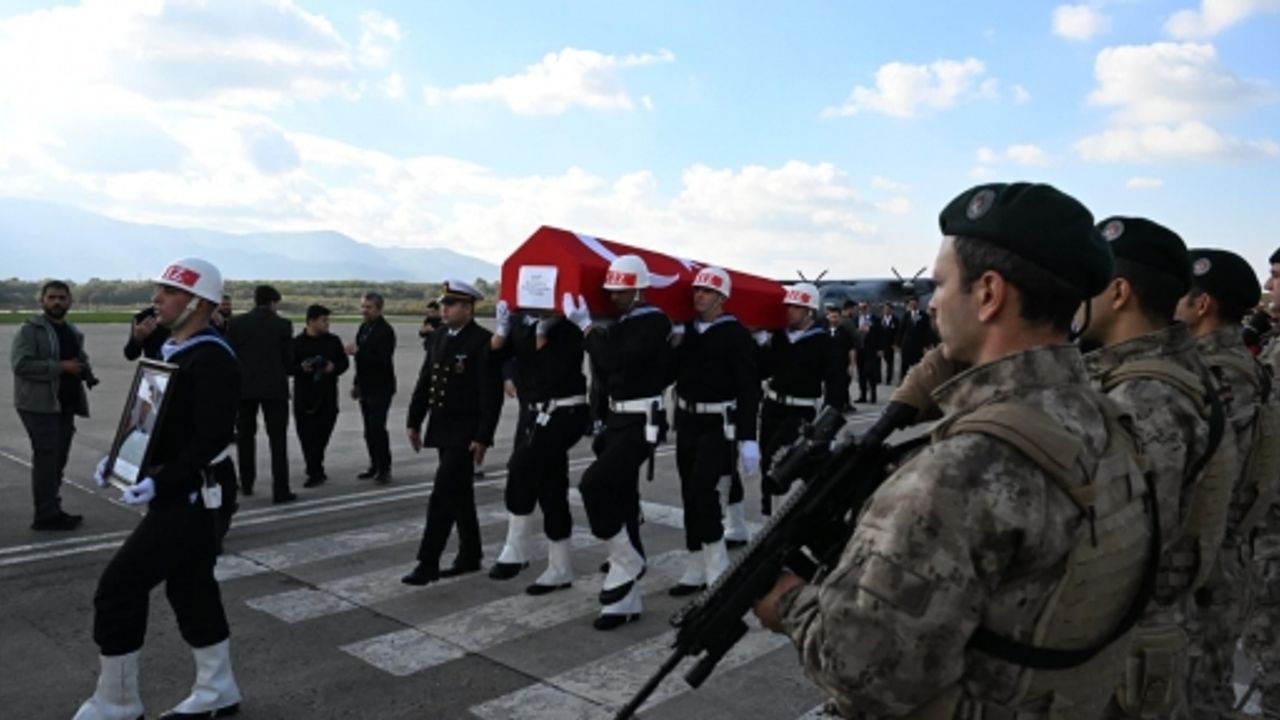 Şehidimiz Hv. Uçk. Bkm. Asb. Bçvş. Akın Karakuş, Askeri Tören ile Karşılandı