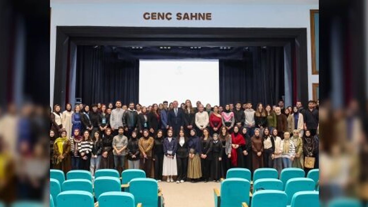 Büyükakın Geleceğin Lider Adayları İle Bir Araya Geldi