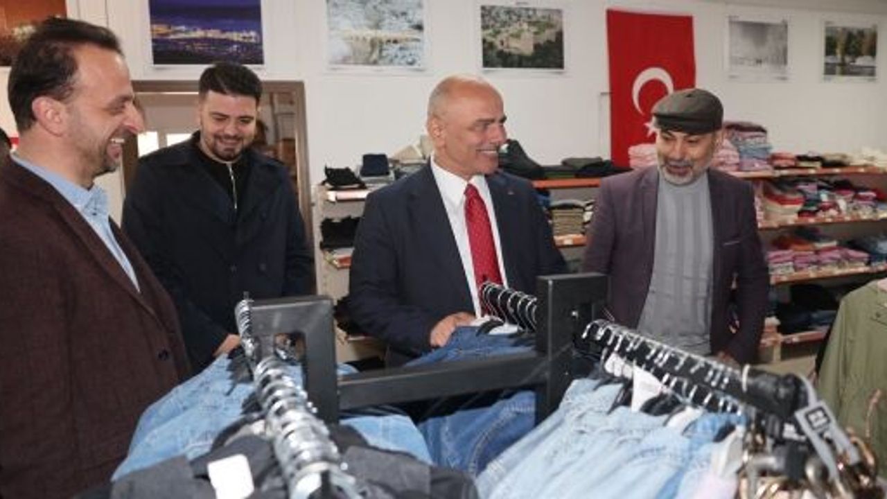 KÖRFEZ'DE İHTİYAÇ SAHİPLERİ İÇİN "SEVGİ MAĞAZASI" KAPILARINI AÇTI