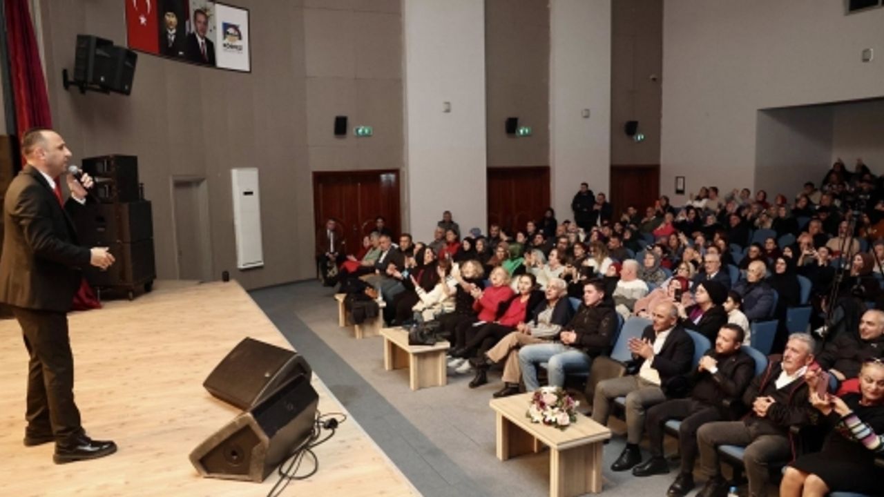 Körfez’de ‘En Baba’ Şarkılar Seslendirildi