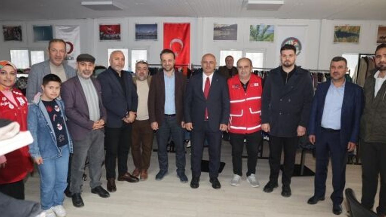 Şener Söğüt’ten Türk Kızılay Körfez Şubesi’ne Tam Not