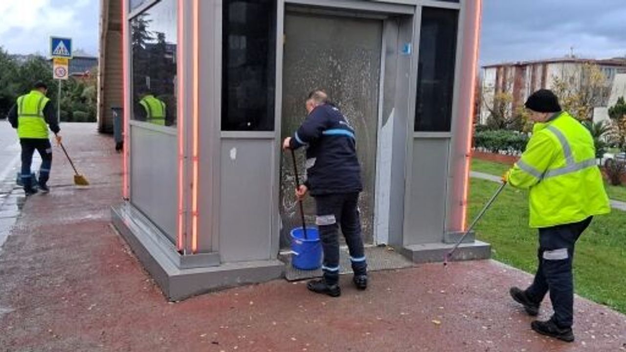 Üst Geçit Asansörleri Büyükşehir’le Tertemiz