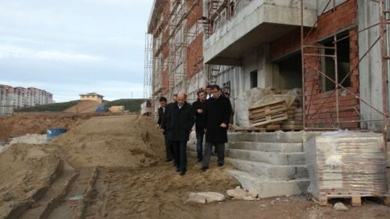    Işık” 2013’de Gençlik ve Sporda 17 Yatırım Yapacağız”