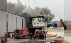BETON FABRİKASINDA YANGIN: 2 İŞÇİ DUMANDAN ETKİLENDİ