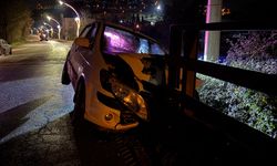 KAZA YAPAN SÜRÜCÜ ARACI BIRAKIP KAYIPLARA KARIŞTI