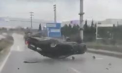 Yağışlı Yolda Makas Atan Otomobil Tepetaklak Oldu