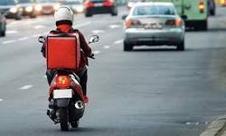 Kocaeli’de Fırtına Nedeniyle Motosiklet Ve Motokuryelere Geçici Trafik Yasağı