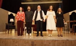 Körfez’de Tiyatro Rüzgarı Esmeye Devam Ediyor