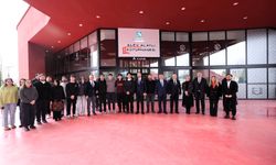 Kürşad Zorlu’dan Alev Alatlı Kütüphanesi’ne Övgü