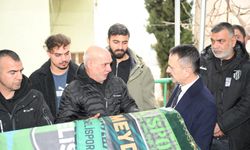 Tribünden Düşerek Ölen Taraftarın Babasından Yürek Yakan Feryat