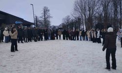 Zirvede şiir molası