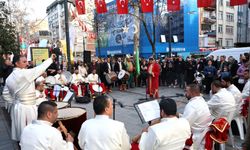 İlahi Ezgiler Cumhuriyet Bulvarı’nda Yankılandı