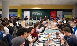 Vali Aktaş,Üniversite Öğrencileriyle İftarda Bir Araya Geldi